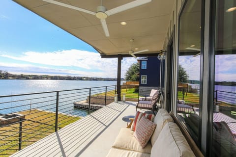 The best place to hang out and enjoy the boats