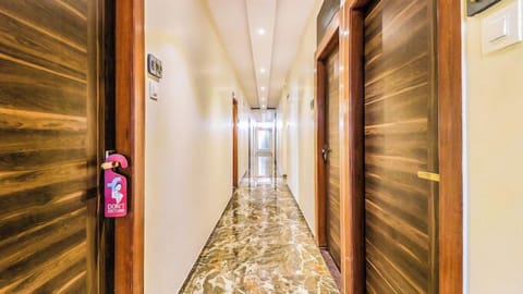 Deluxe Double Room, City View | Living area | TV