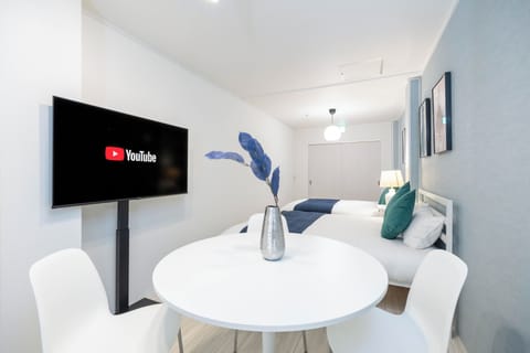 Executive Condo, Balcony | In-room dining