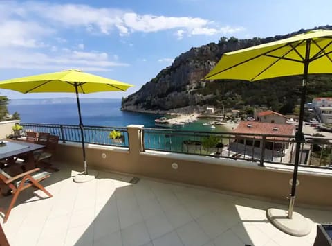 Apartment (Two Bedroom Apartment With Sea View) | Terrace/patio