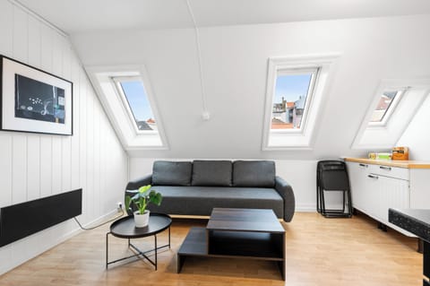 Apartment, 3 Bedrooms, City View | 3 bedrooms, blackout drapes, iron/ironing board, free WiFi