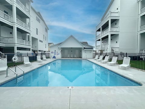 OB303: Casita Miramar | Access to the Ocean Breeze Community Pool