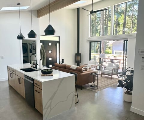 Open-plan living enables your group to spend quality time together