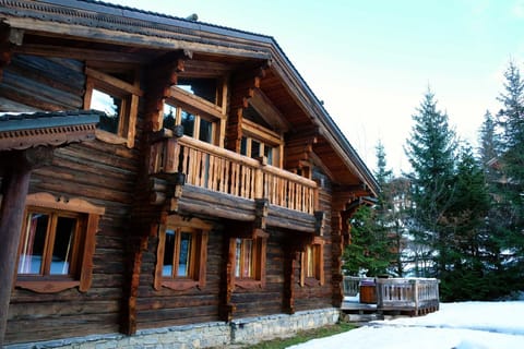 Experience the picturesque atmosphere at this amazing property.