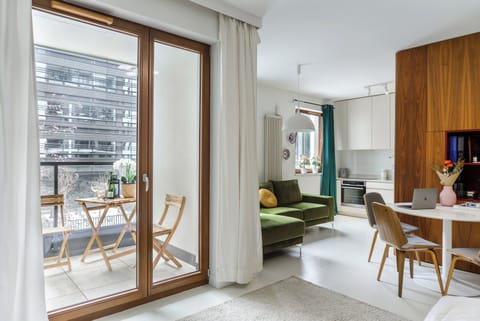 Deluxe Apartment, Balcony, Courtyard View | Living area | 40-inch Smart TV with cable channels, Netflix, streaming services