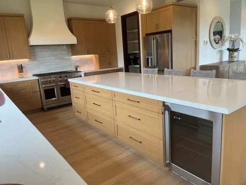 Modern Kitchen perfect for entertaining and family meals