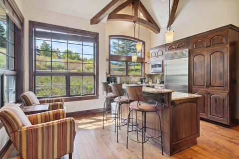 woodrunplace-59-3476_54029862551_o