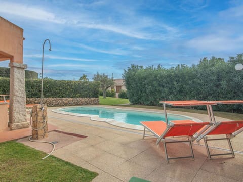 Plant, Sky, Property, Water, Tree, Azure, Building, Architecture, Arecales, Residential Area