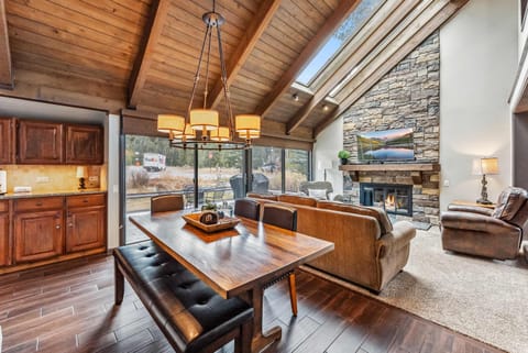 Main Living Space: Open layout, 6-person dining table, living room
