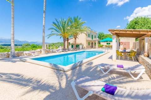 Holiday Home Swimming Pool