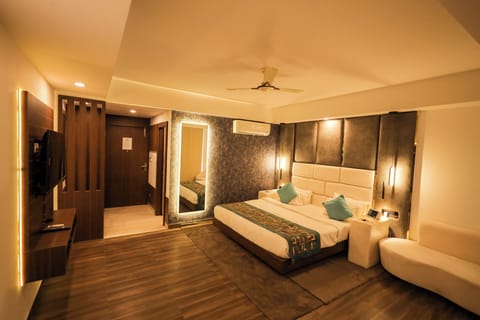 Luxury Suite