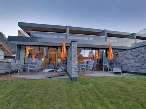 House | Balcony