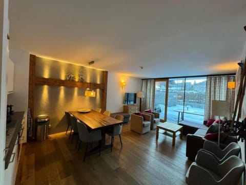 House | Dining