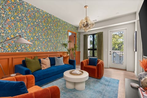 A cozy and trendy space with vintage flair in the best neighborhood of Nashville to visit and live: Edgehill