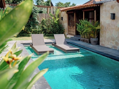 Signature Double Room, Balcony, Pool View | Executive lounge