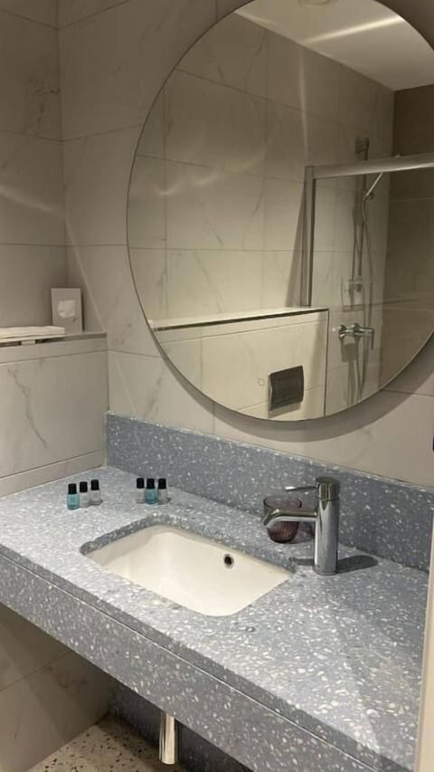 Superior Double or Twin Room | Bathroom | Hair dryer, slippers, towels, soap