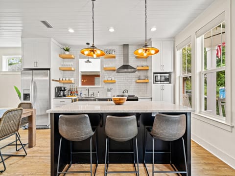 Kitchen Island with Seating