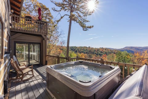Hawk's Rest at Leatherwood Mountains