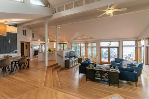 Walk into the spacious and airy living area with TONS of natural light.