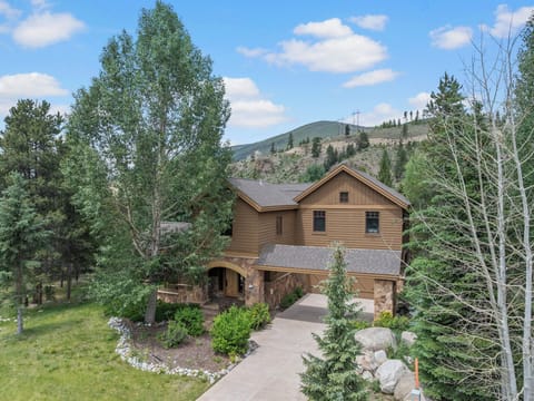 Exterior view of the front of the home.