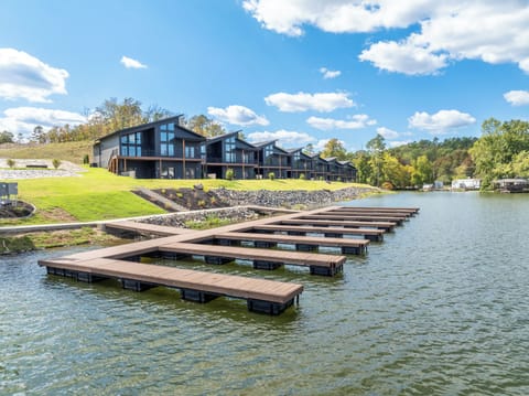 HOT SPRINGS LODGE AND RESORT