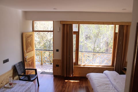 Deluxe Double Room, 1 Bedroom | Free WiFi