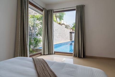 Luxury Villa, Balcony | Premium bedding, laptop workspace, free WiFi, bed sheets