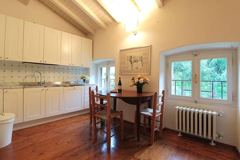 Autumn, Dining Room, Kitchen, Spring, Summer, Winter