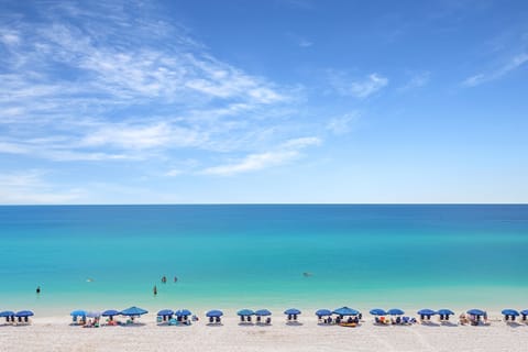 Frangista Pearl is a Beachfront, Updated, Fully-stocked Home with HUGE views of the beach and Gulf of Mexico. 5 Bedrooms (10 BEDS), 4 Bathrooms provides plenty of space for your whole group!
