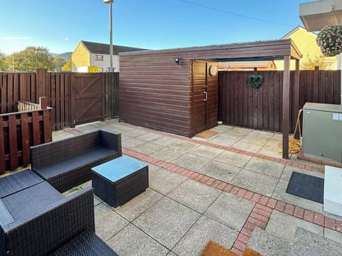 Sitting-out-area | House in the Highlands, Fort William