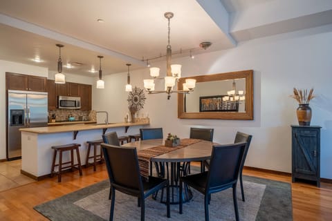 Dining area with seating for six