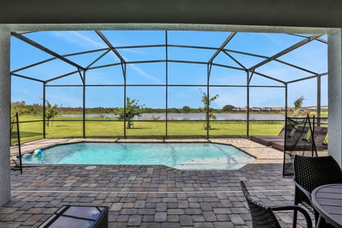 House, 4 Bedrooms | Pool