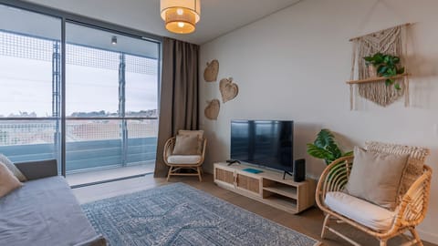 The living room has a sofa bed to accommodate 2 extra guests #extraguests #portugal #pt #lisbon