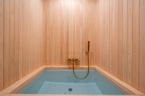 Signature Double Room, City View | Bathroom | Shower, hair dryer, towels, soap