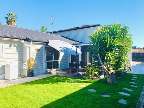 e51fe267-c8d4-4bb4-9a98-548de093e93d