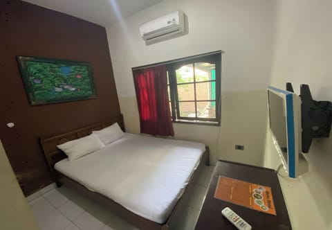 Double Room | Desk, free WiFi