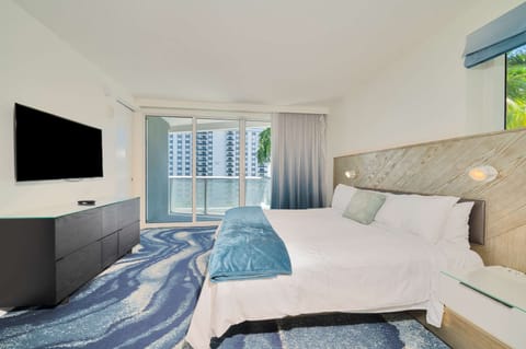King Bed with TV