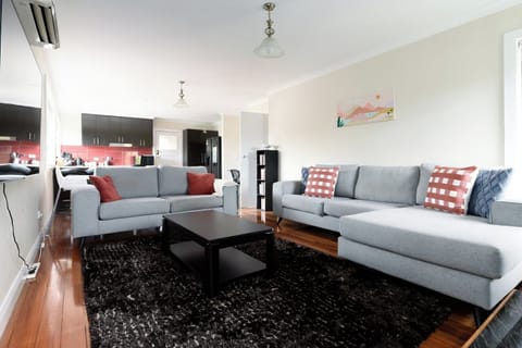 Cosy and Comfortable Lounge