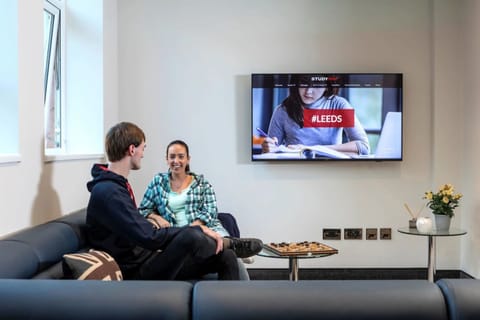 Single Room, Non Smoking | Shared kitchen