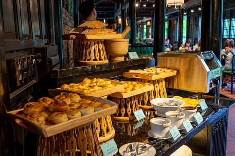 Breakfast buffet