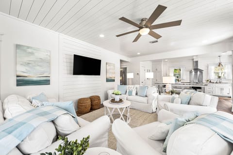Welcome to Cottage by the Sea!