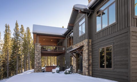316 Antler Ridge exterior5