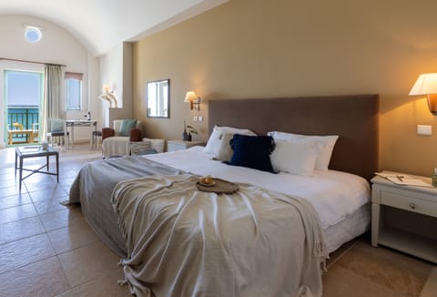 Junior Suite, Sea Facing ( AD) | Premium bedding, minibar, in-room safe, desk