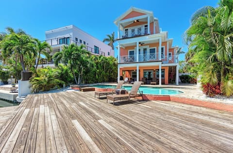 Pool Lounge Area - Anna Maria Island Locals