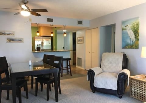 Coastal Comfort at Tamarind - Manasota Key (541)