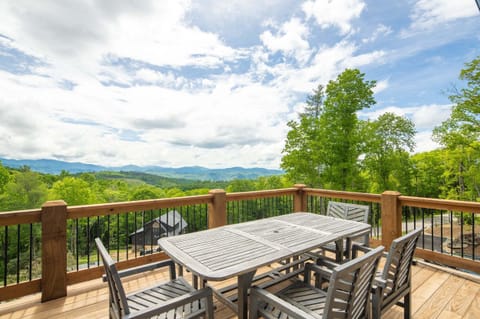 Welcome to Evenlight Retreat at Eagles Nest!