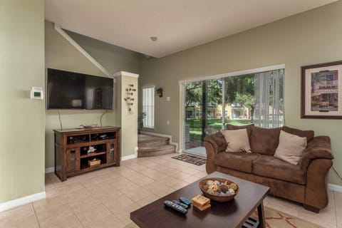 Living Room
55" Roku TV