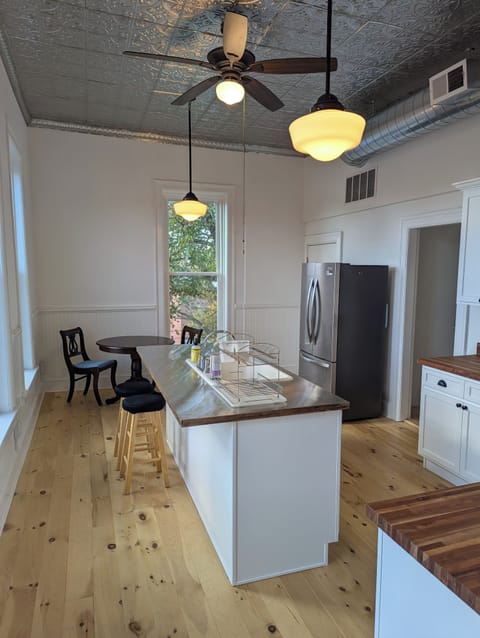 Convenient and well-equipped kitchen





