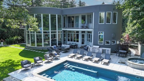 The views of the pool and the main house offer a perfect combination of relaxation and elegance