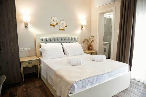 Comfort Double Room, Courtyard View | Egyptian cotton sheets, premium bedding, down comforters